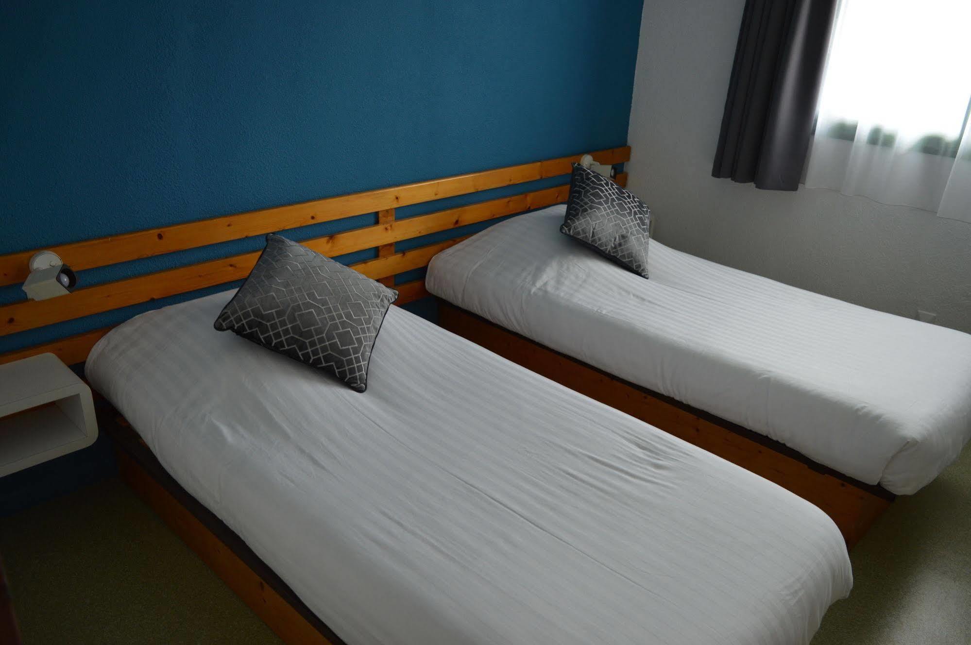 N'Atura Hotel Aire-sur-lʼAdour Esterno foto
