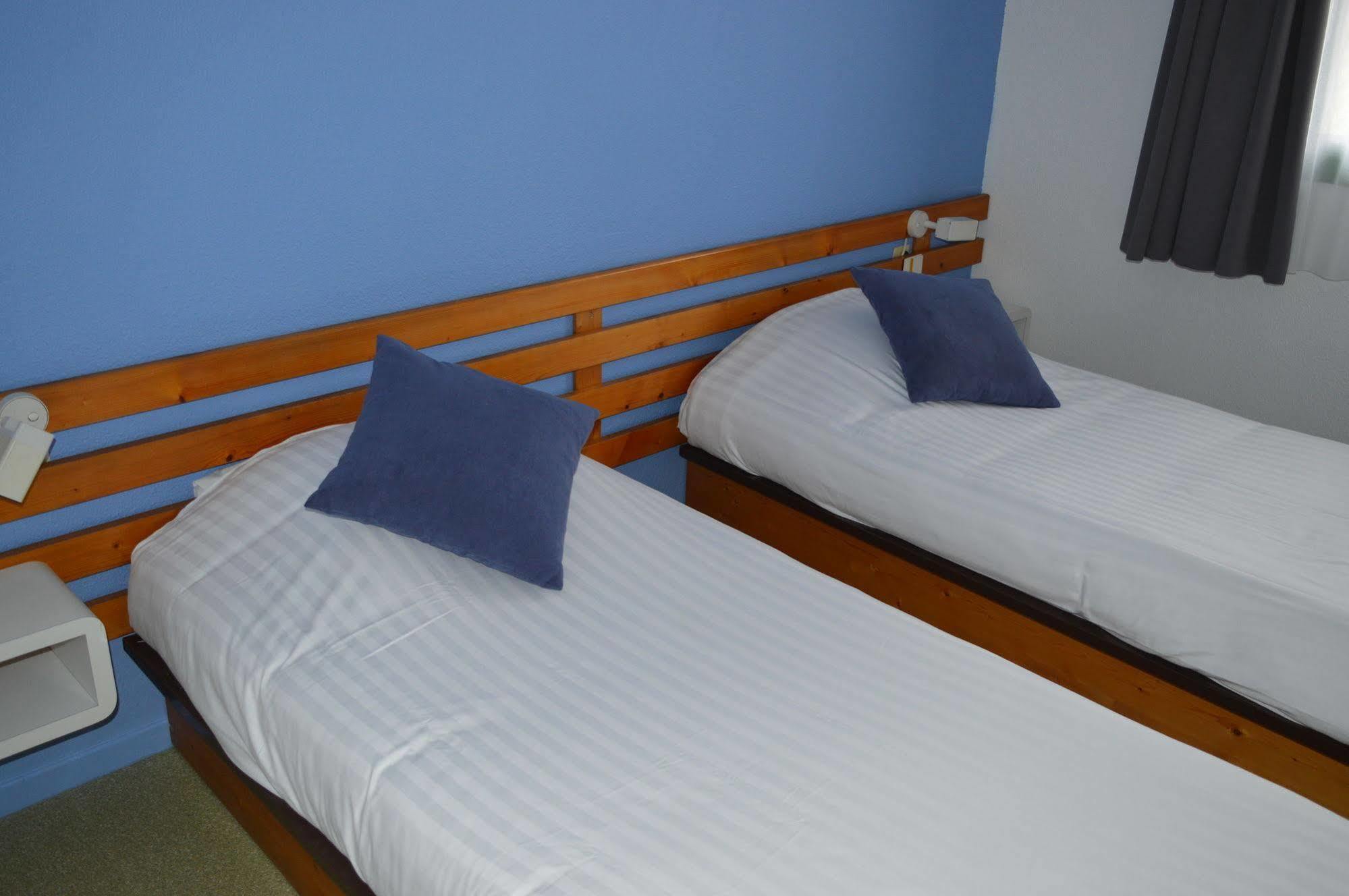 N'Atura Hotel Aire-sur-lʼAdour Esterno foto