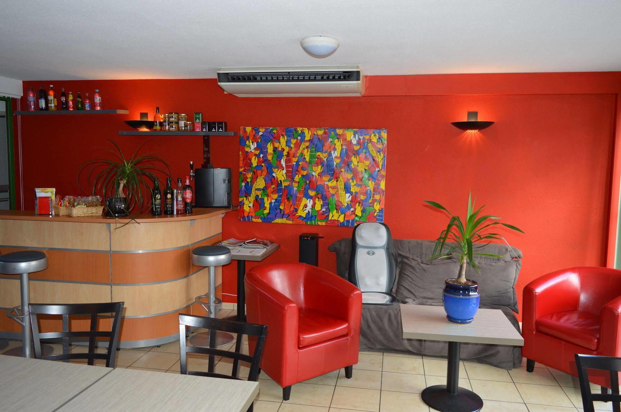 N'Atura Hotel Aire-sur-lʼAdour Esterno foto