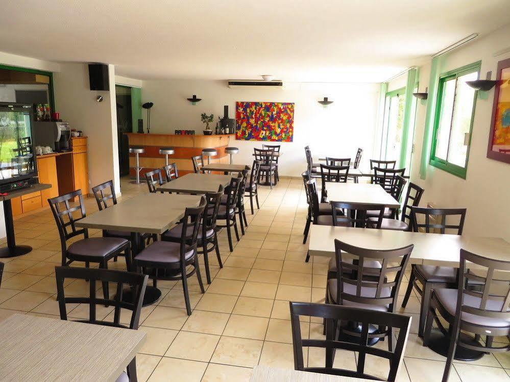 N'Atura Hotel Aire-sur-lʼAdour Esterno foto