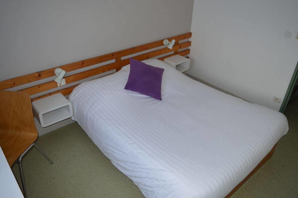 N'Atura Hotel Aire-sur-lʼAdour Esterno foto